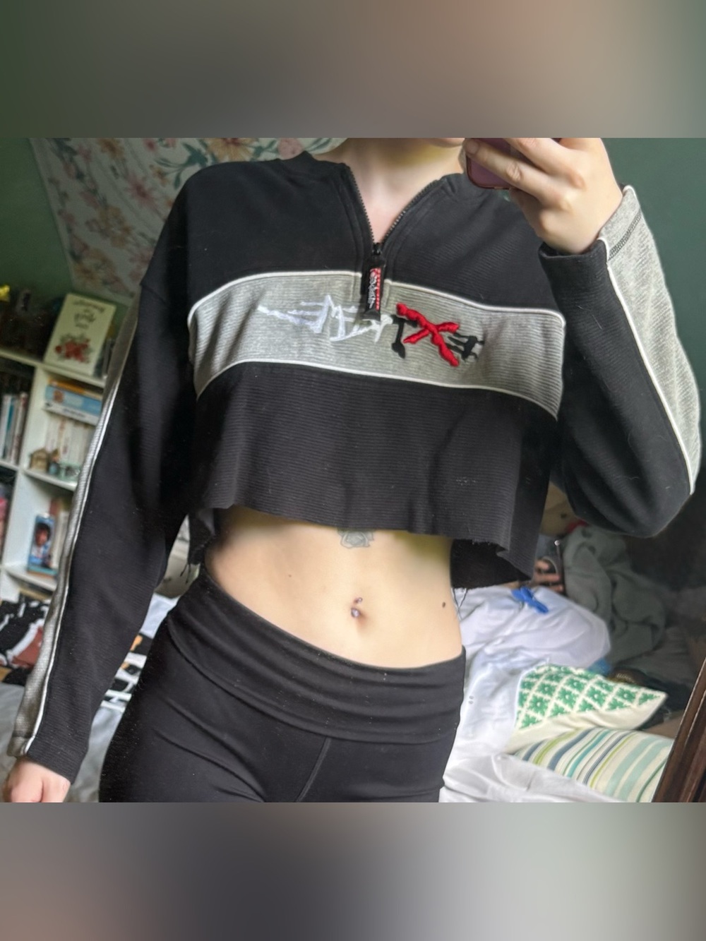 Cropped Black and Gray Zip-Front Women's Sweatshirt with Red Accent